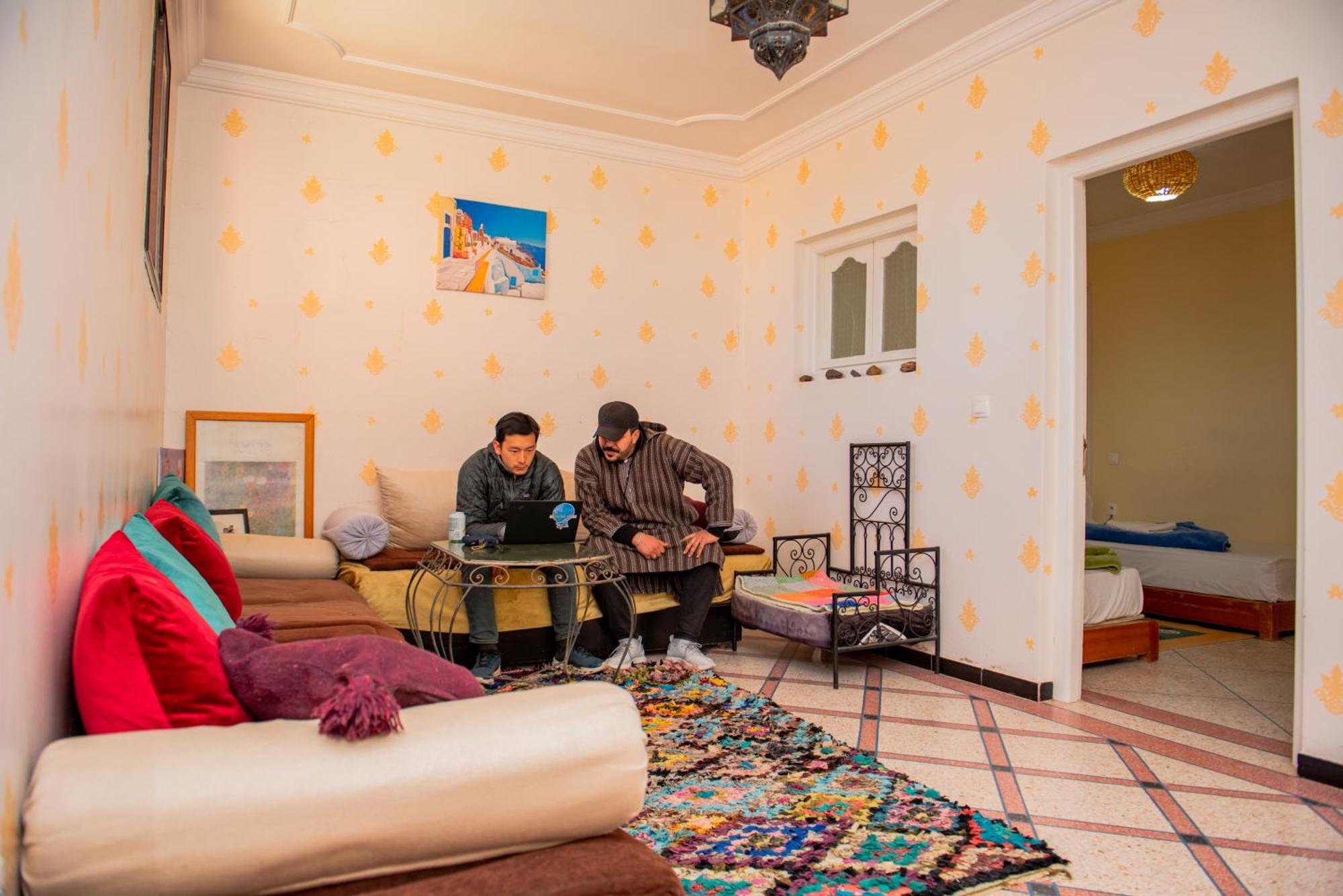 Hostel Afgo Rooftop Уарзазат Экстерьер фото
